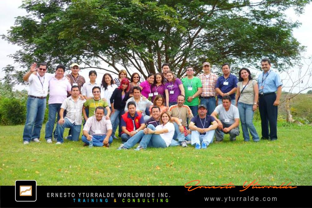 Team Building en Quito orientado al desarrollo de habilidades blandas mediante cuerdas